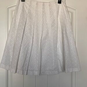 Liz Claiborne White Eyelet A-Line Pleated Skirt Size 4
